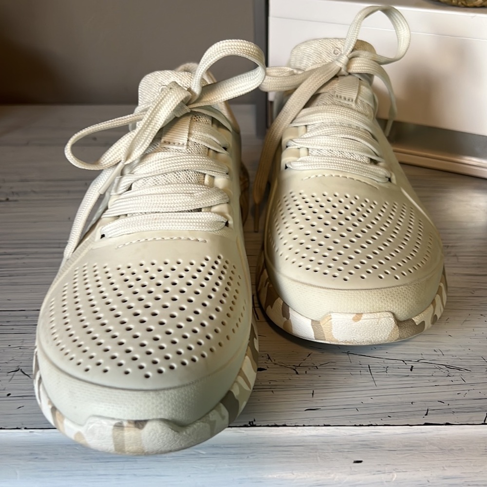Crocs Literide Sneakers - Picture 3 of 6